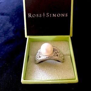 Ross Simons Pearl sterling silver ring